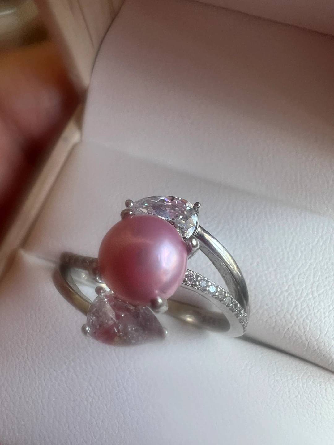 Sterling Silver Ring with Pink Pearl and Cubic Zirconia