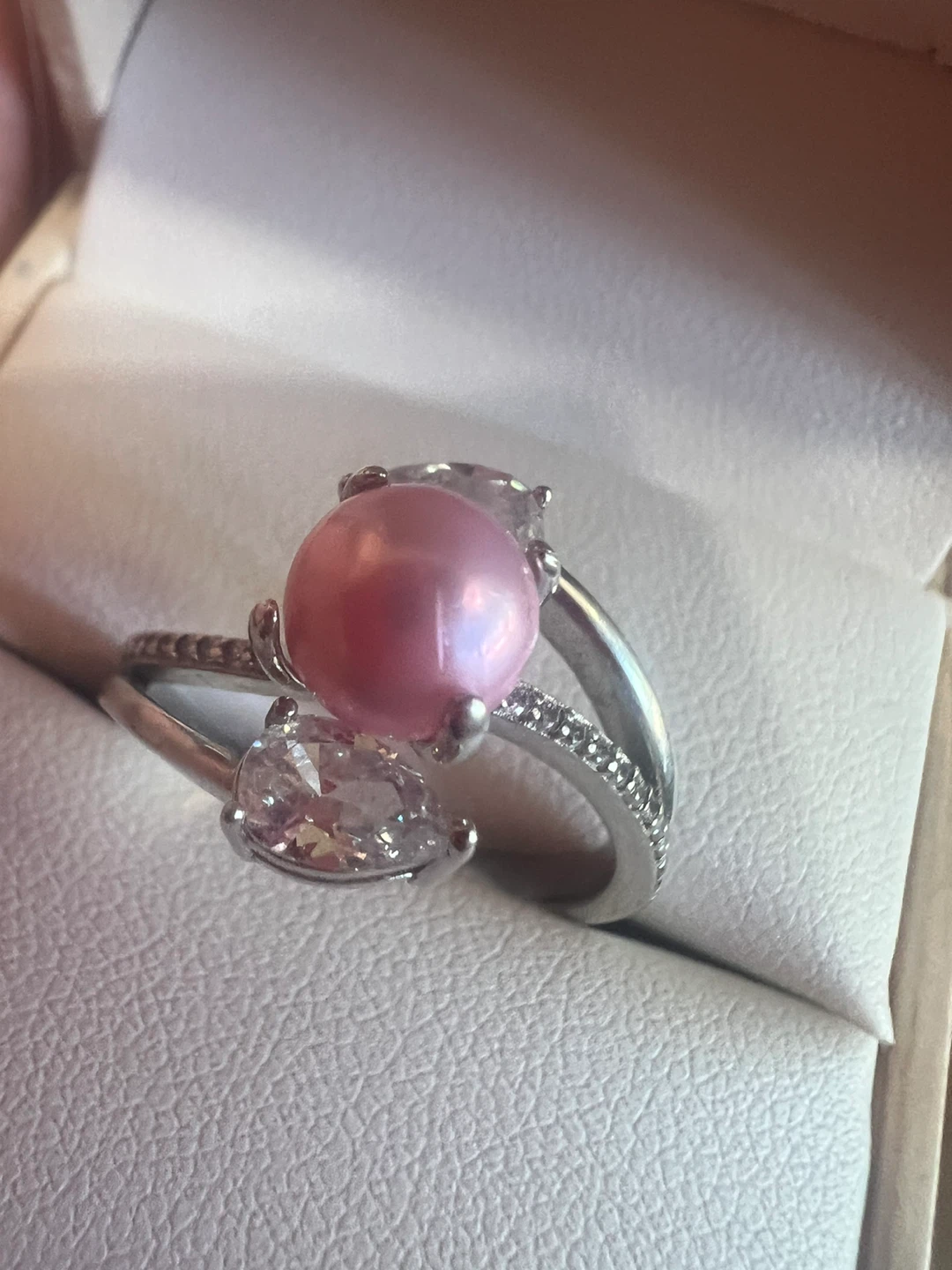 Sterling Silver Ring with Pink Pearl and Cubic Zirconia - photo 4
