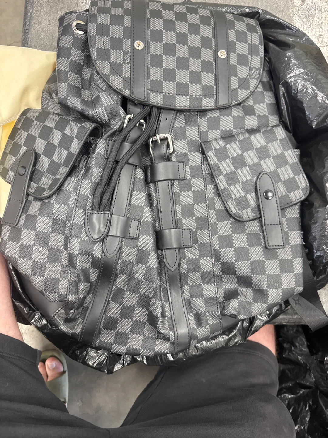 Louis Vuitton Damier Graphite Backpack - photo 3