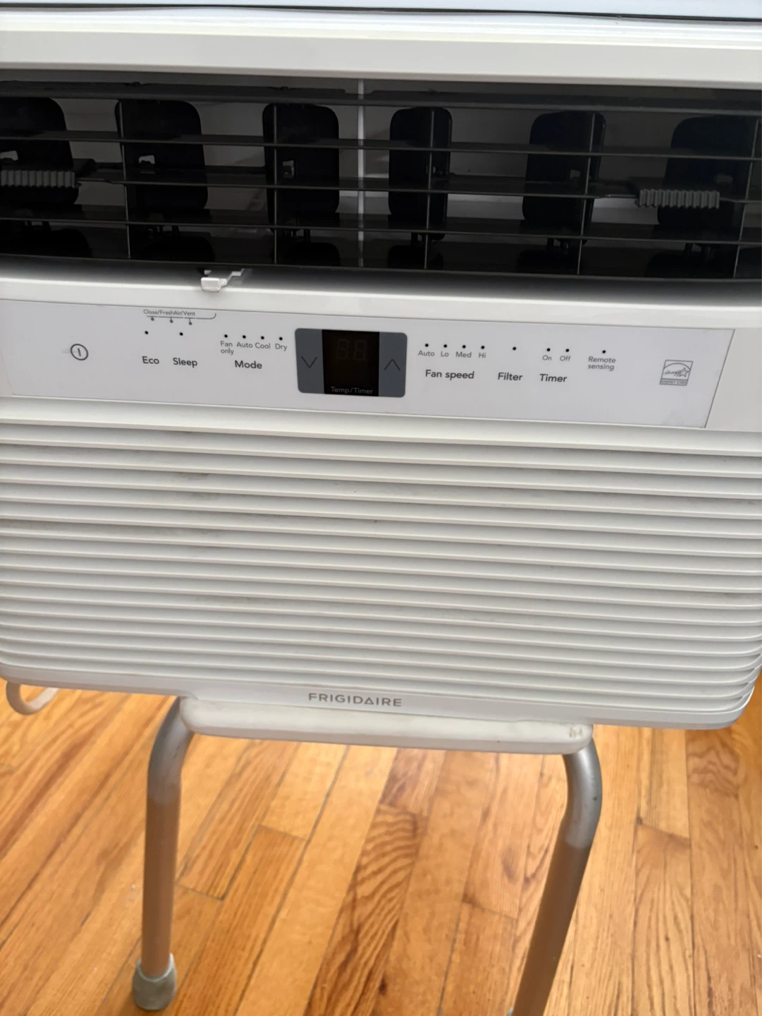 Frigidaire Window Air Conditioner FFRE103WA1 - photo 4