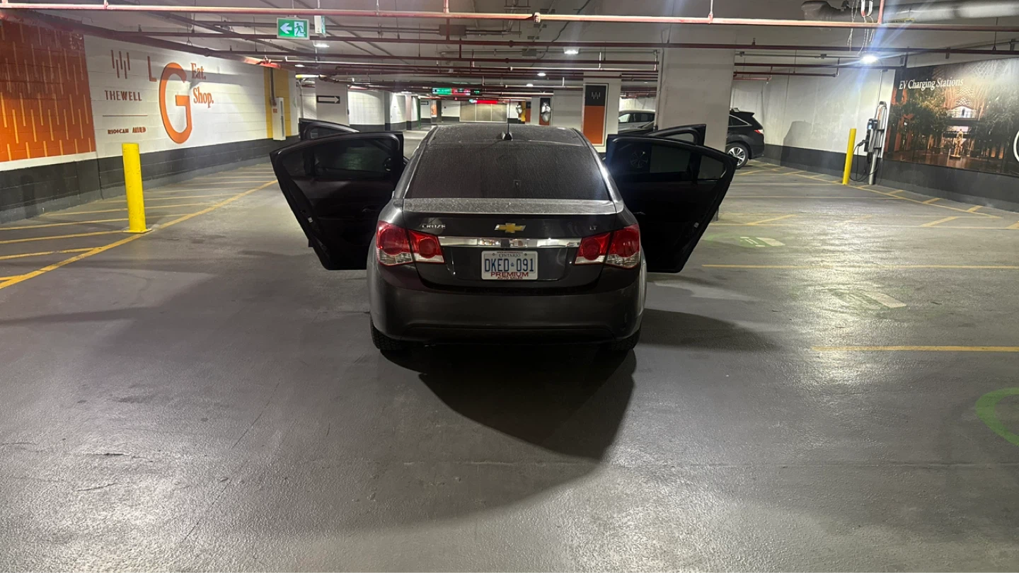 Chevrolet Cruze Dark Grey Sedan LT