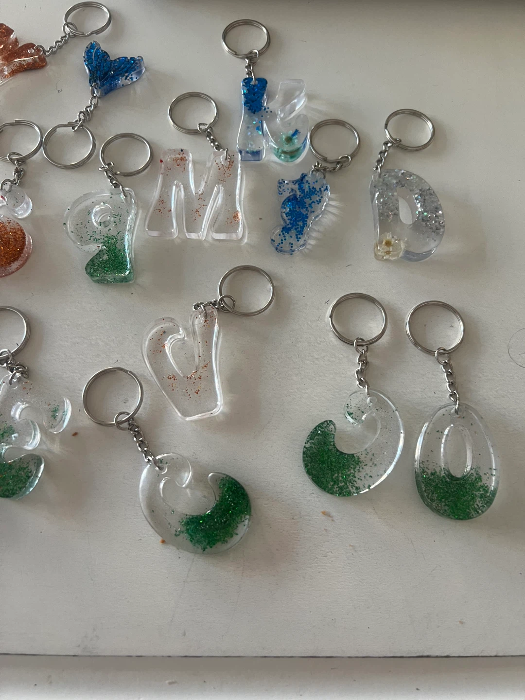 Assorted Resin Letter & Shape Keychains - photo 2