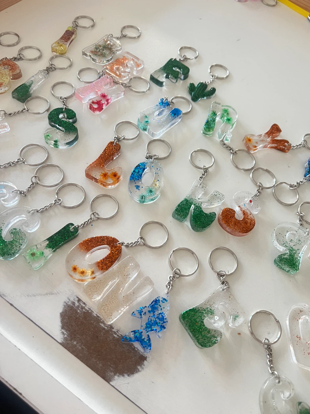 Assorted Resin Letter & Shape Keychains - photo 5