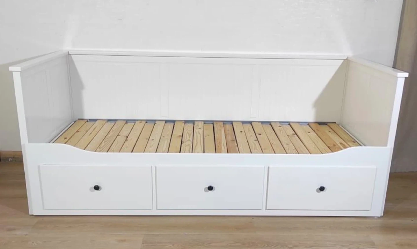 Twin Size Single IKEA Hemnes Pull Out Bed Frame with Drawers