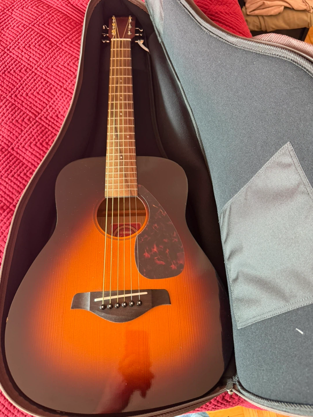 Yamaha JR2 3/4 Scale Folk Guitar Tobacco Sunburst