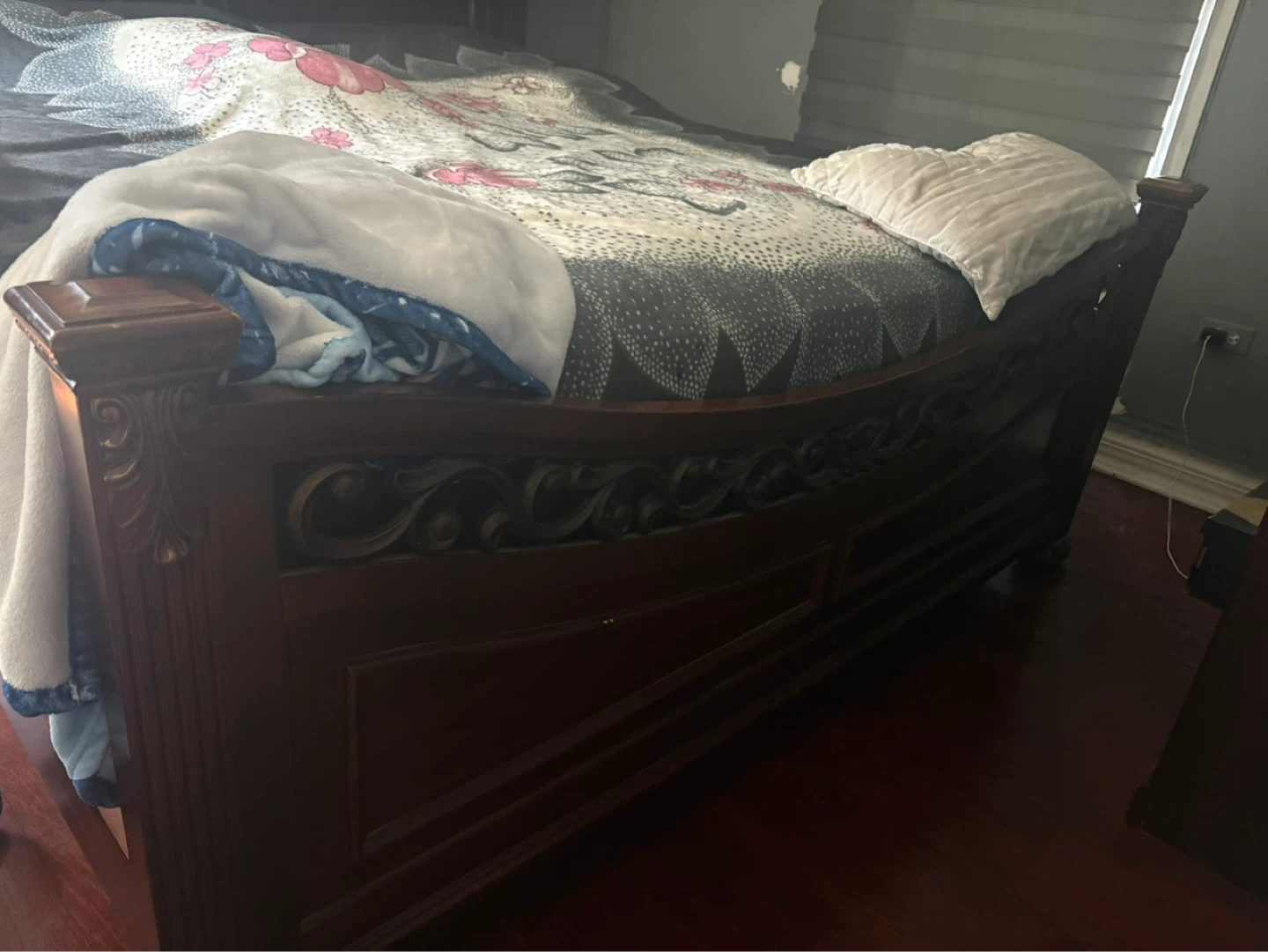 Wooden Sleigh Bed Frame - photo 2