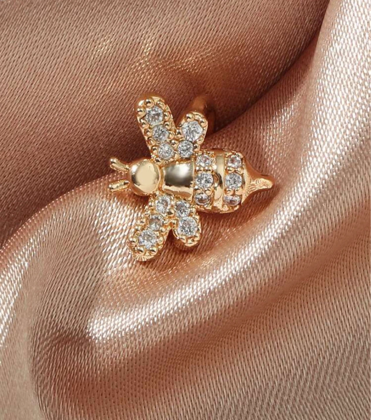 Crystal Bee Ear Cuff - photo 2