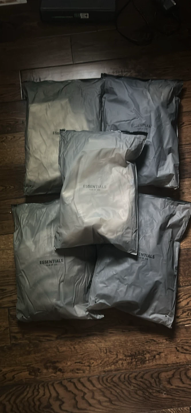 Fear of God Essentials Shorts - photo 2