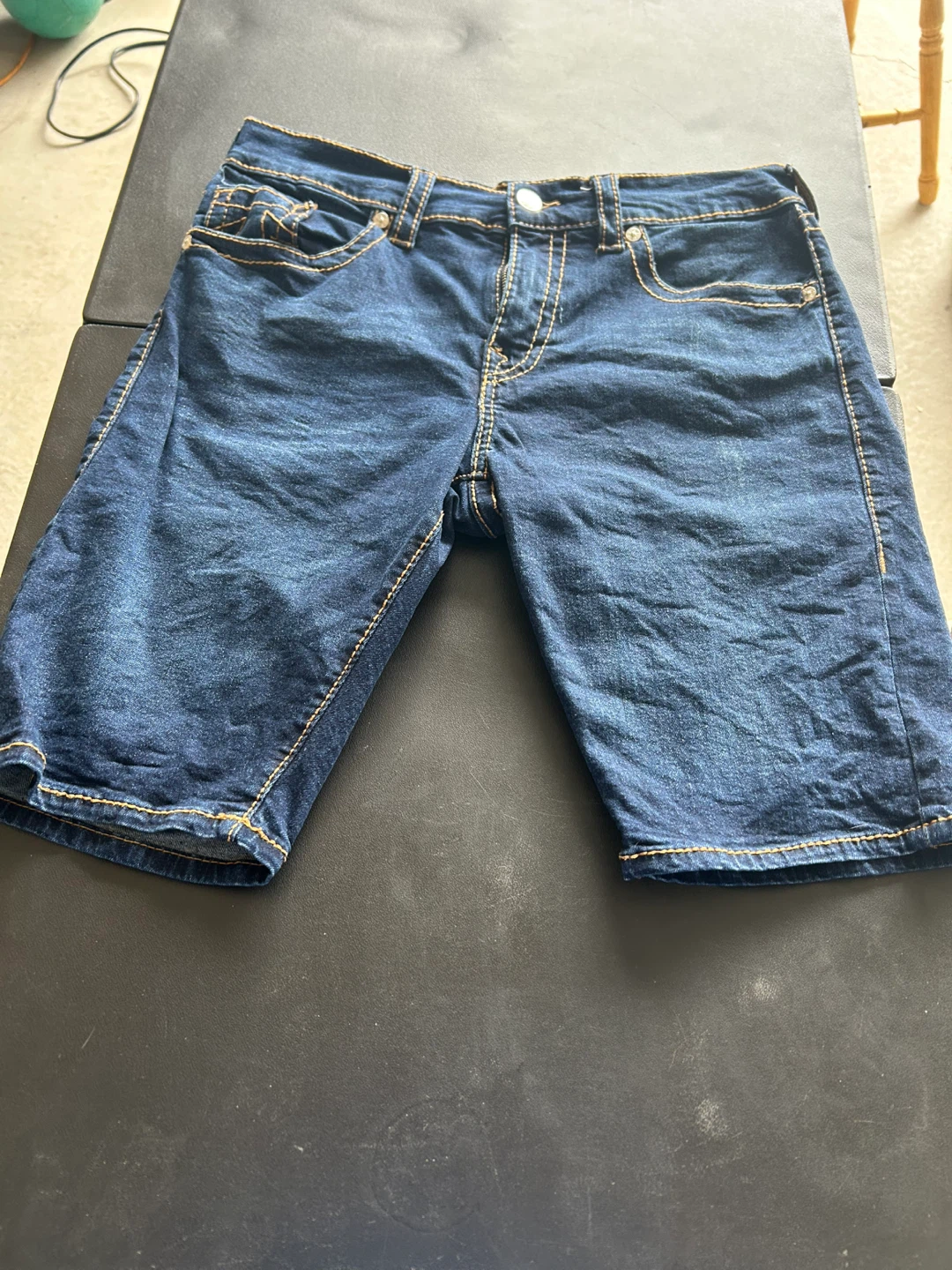 True Religion Ricky Relaxed Straight Jean shorts  - Size 34