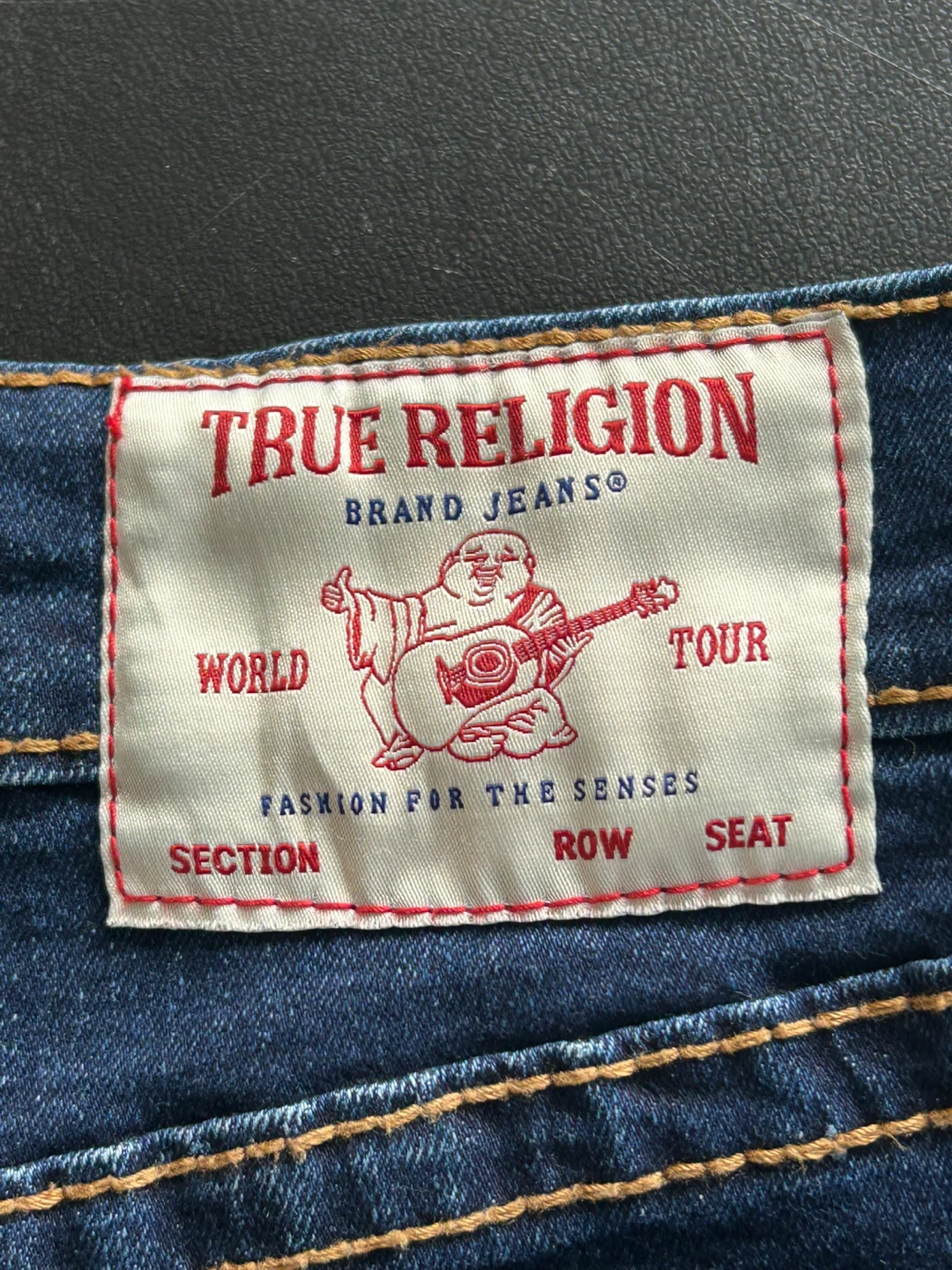 True Religion Ricky Relaxed Straight Jean shorts  - Size 34 - photo 5