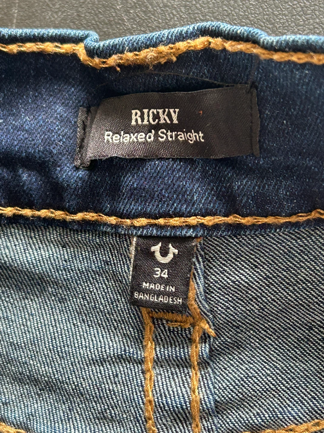 True Religion Ricky Relaxed Straight Jean shorts  - Size 34 - photo 3