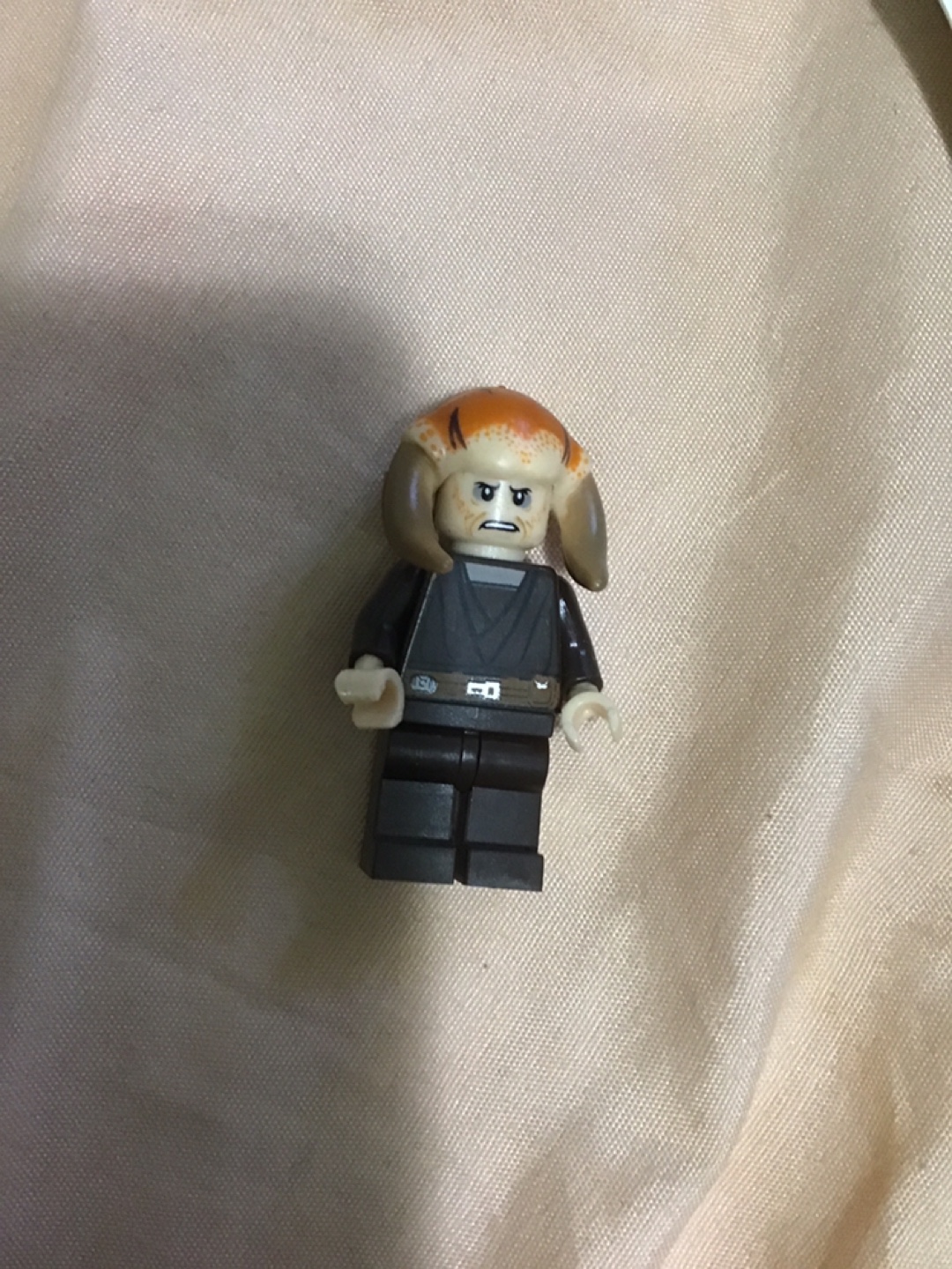 LEGO Star Wars 9498 Saesee Tiins jedi starfighter - photo 2