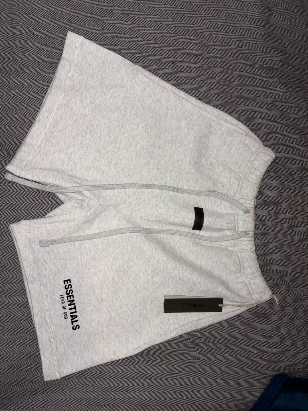 Essentials Fear of God Sweat Shorts - Grey - Size S - photo 4