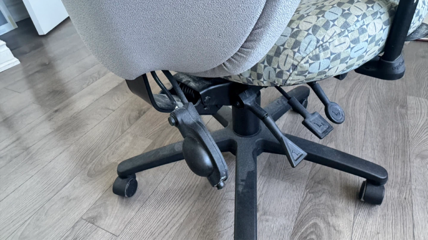 ErgoCentric Ergonomic Office Chair - photo 3