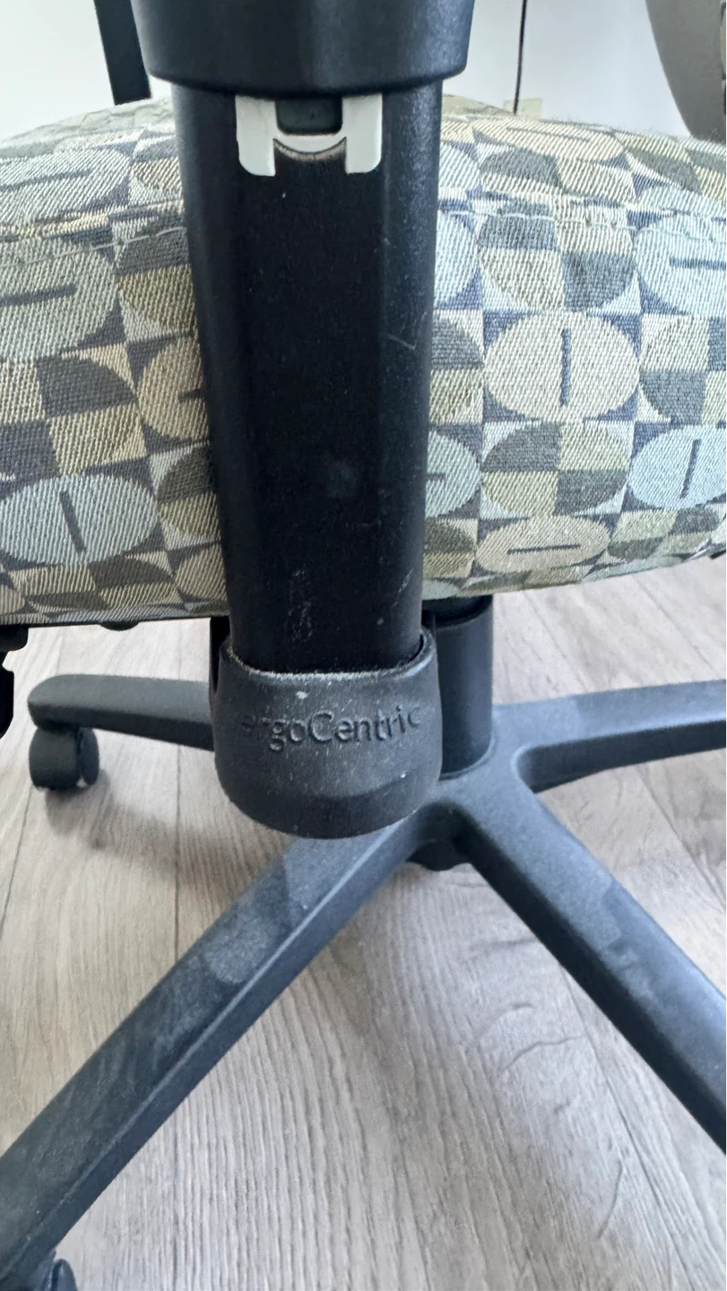 ErgoCentric Ergonomic Office Chair - photo 4