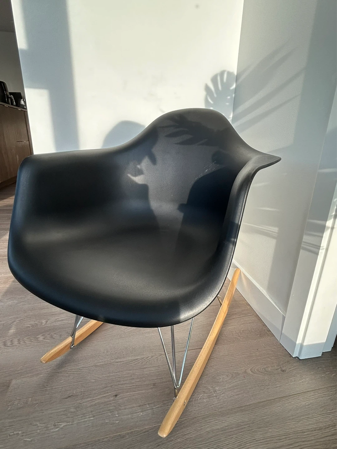 Black rocking chair - photo 3