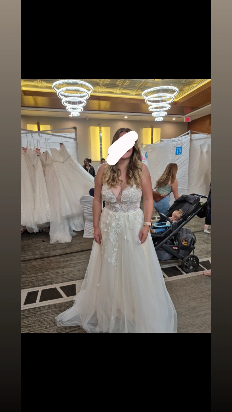 White Lace Wedding Dress