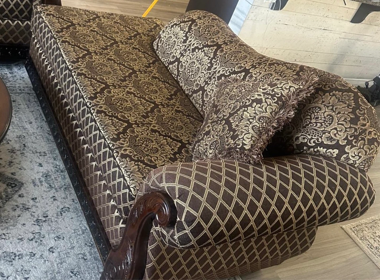 Brown Damask Pattern Sofa with Throw Pillows