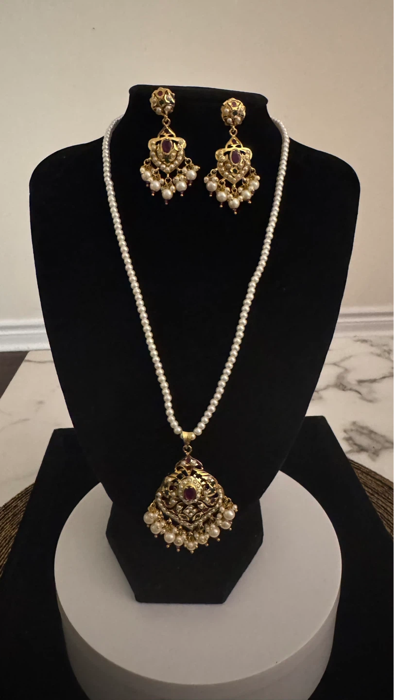 Jadau Pearl Necklace and Earring Set - photo 4