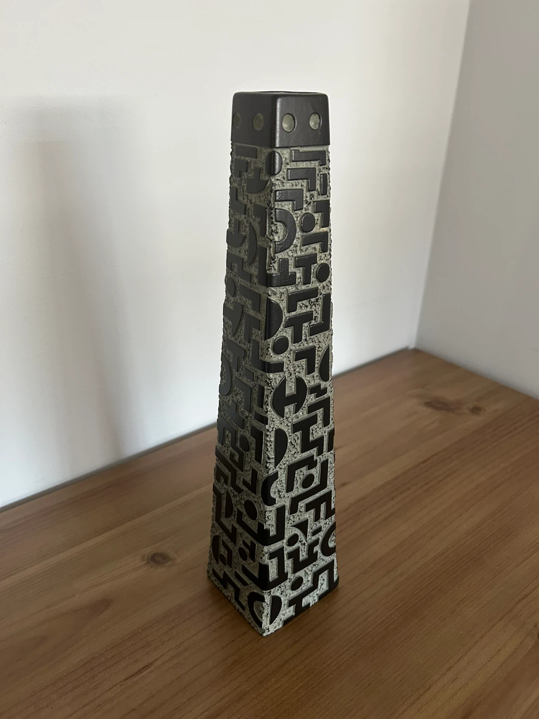 Unique Decorative Vase - photo 2