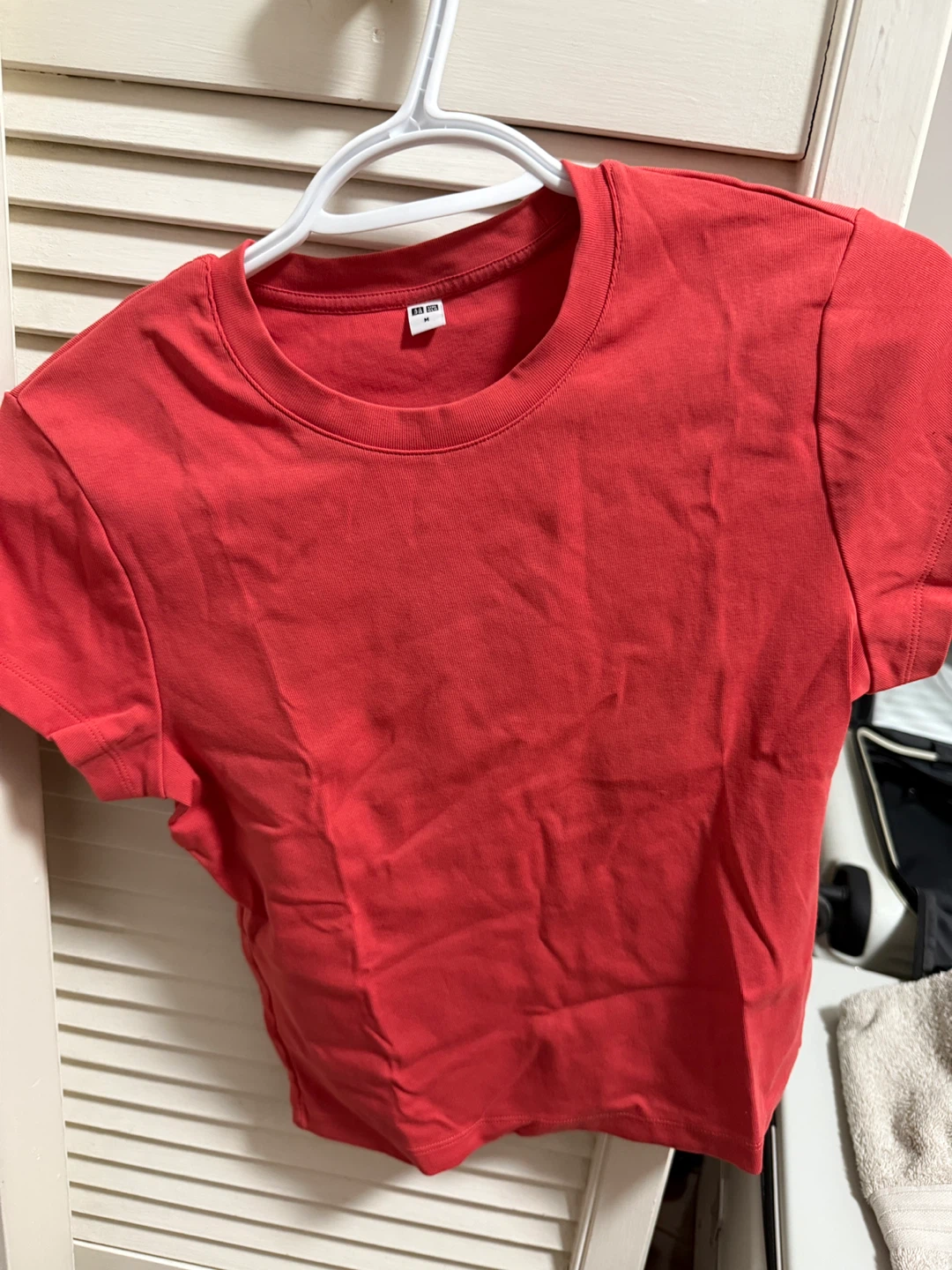 UNIQLO Mini T-Shirt - Red, Size M - photo 2