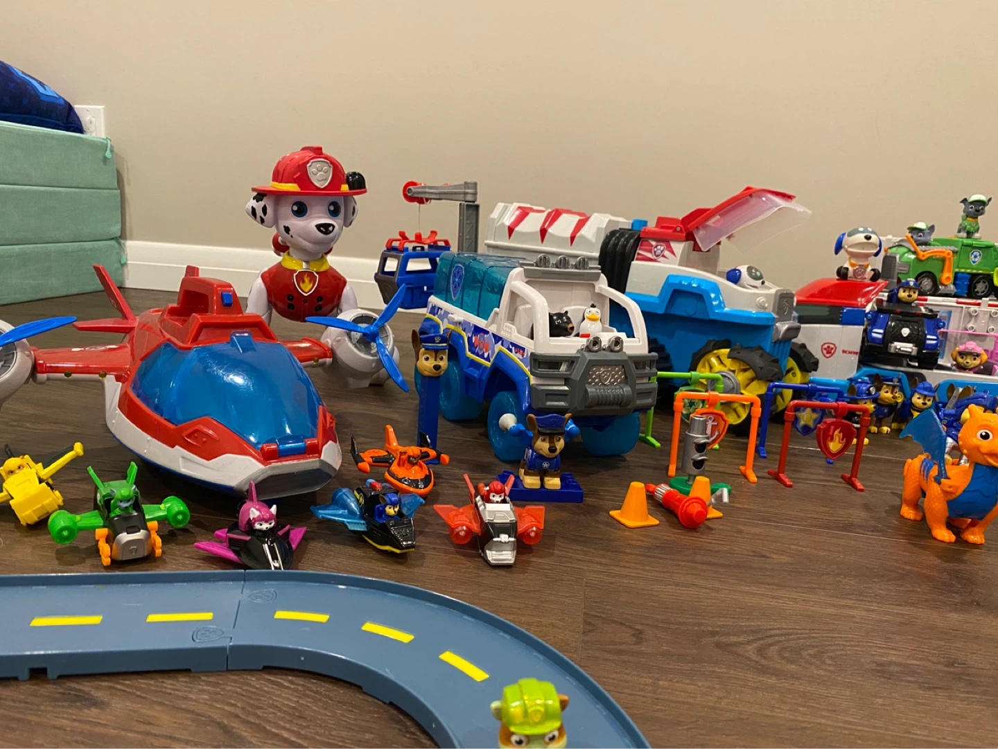 Paw Patrol Toys - Vehicles and Figures - photo 3