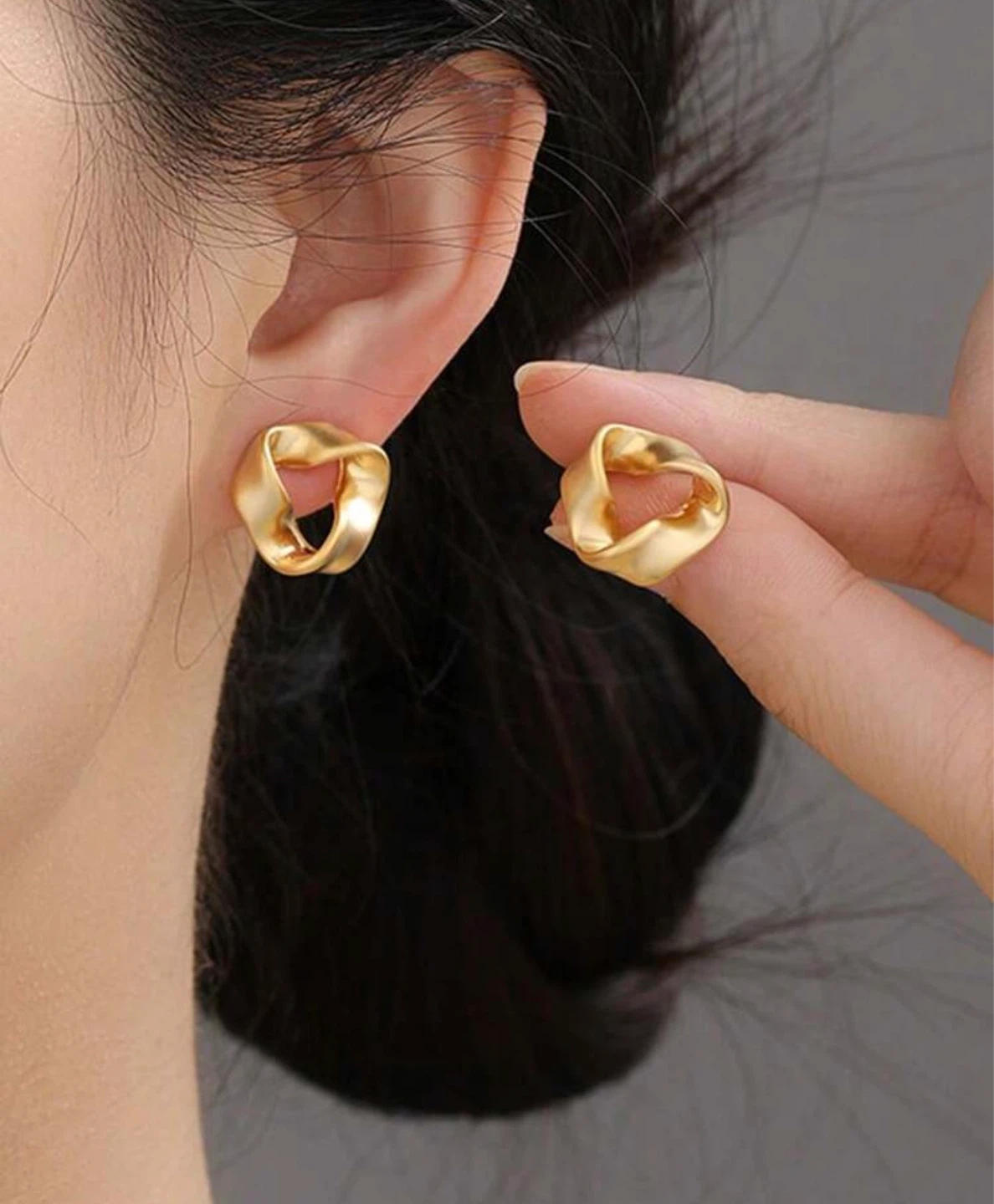 5-Pair Gold & Pearl Earring Set - photo 5