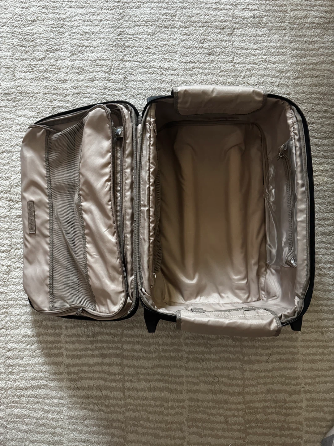 Travelpro Platinum Magna 2 - 22” Carry-On - photo 5