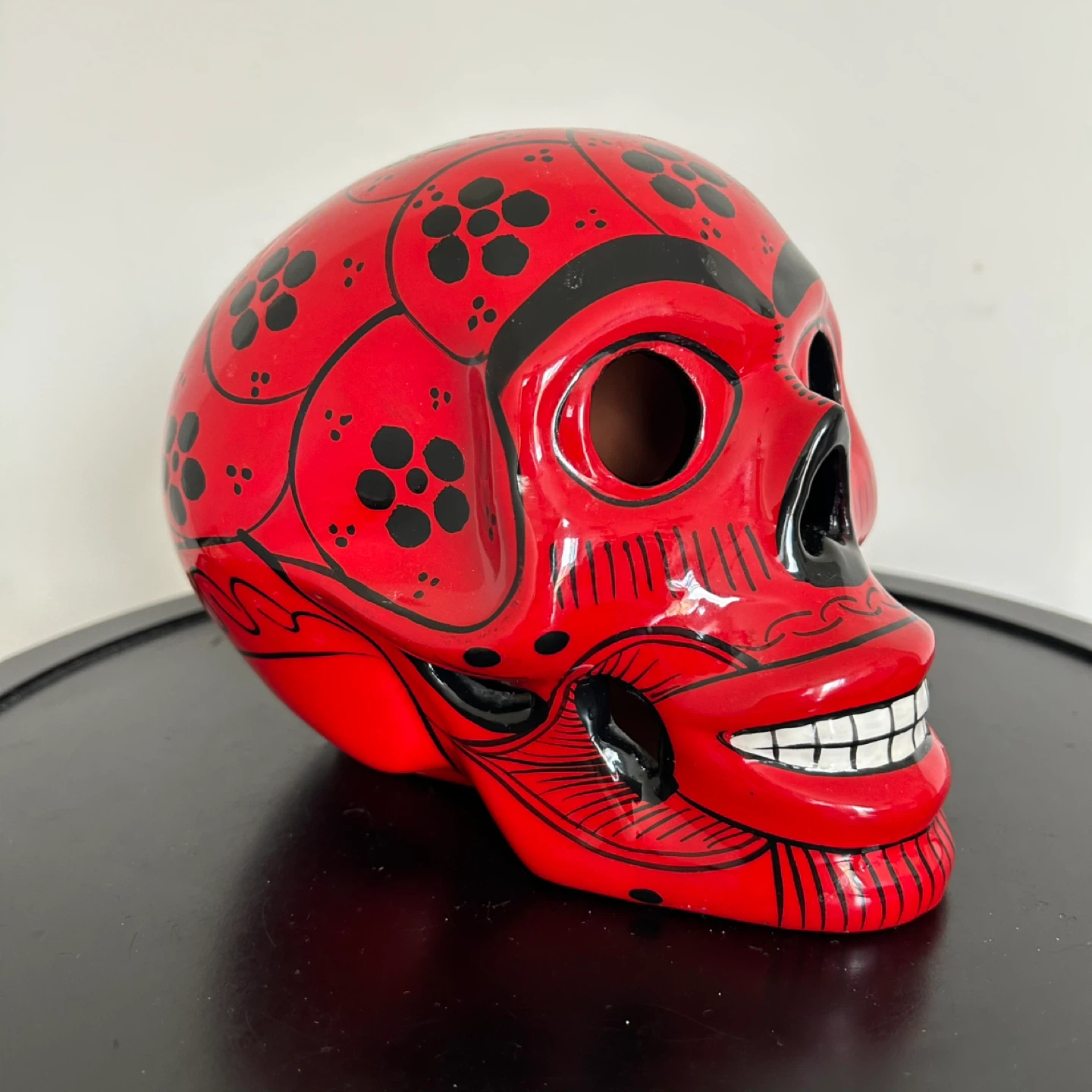 Vibrant Red Mexican Ceramic Skull – Hand-Painted - photo 4