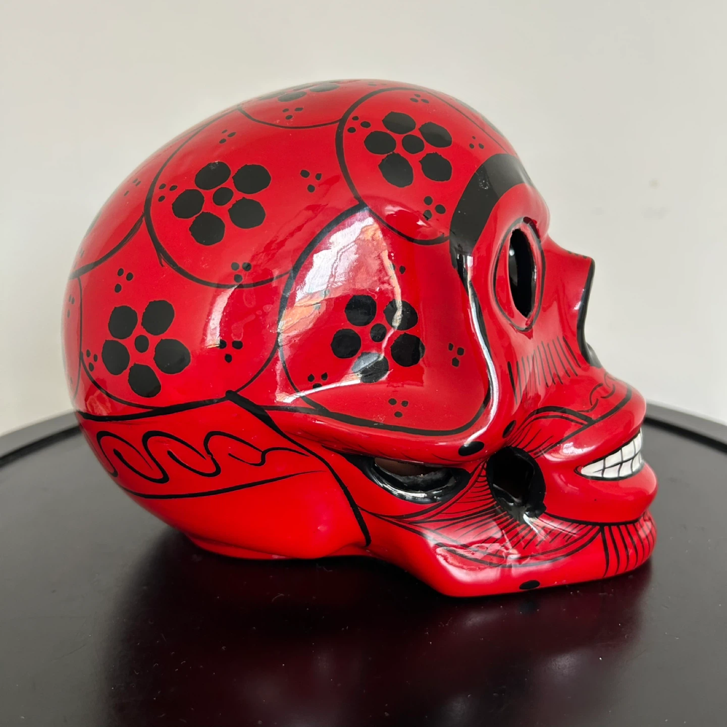 Vibrant Red Mexican Ceramic Skull – Hand-Painted - photo 2