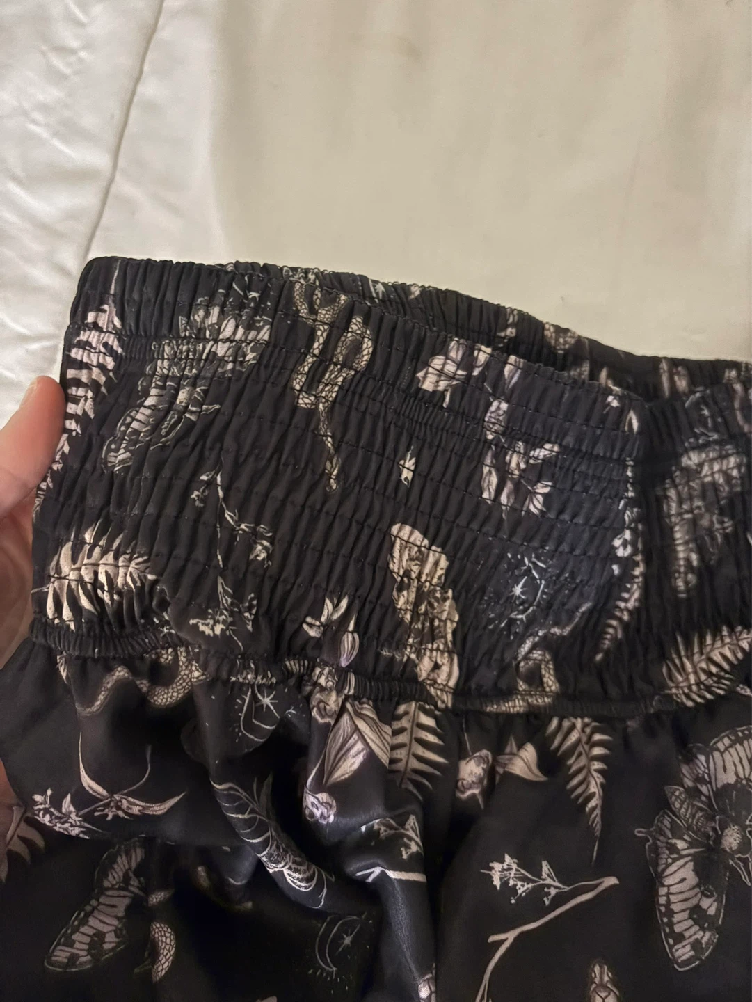 Gothic style print pants with elastic band
