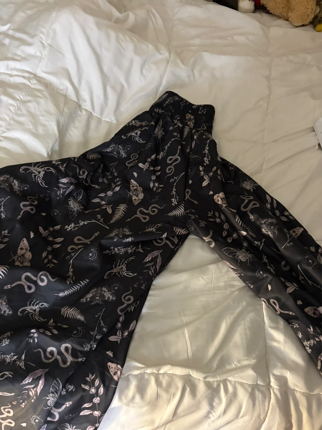 Gothic style print pants with elastic band - photo 3