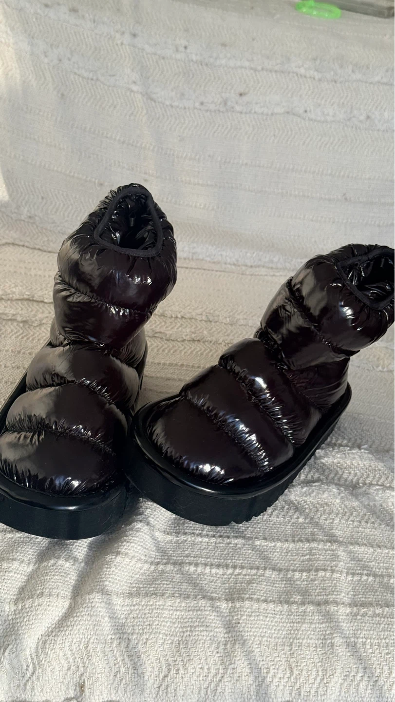 H&M Black Puffer Boots - Size 37 EUR/6 US