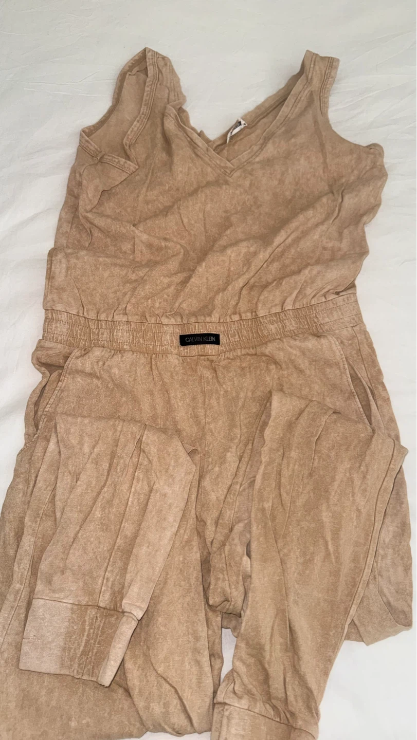 Calvin Klein Tan Jumpsuit - photo 2