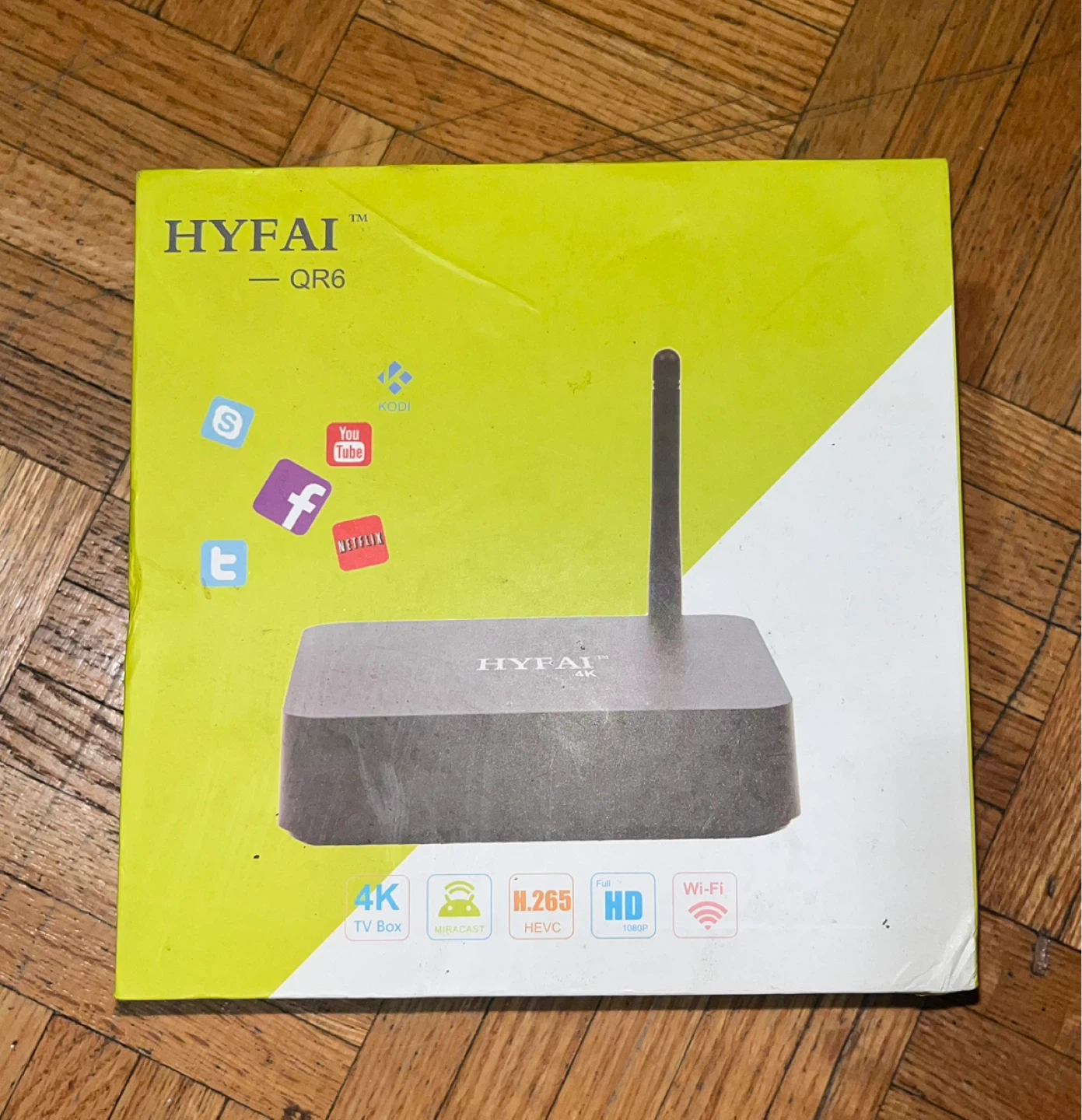 HYFAI QR6 4K Android TV Box