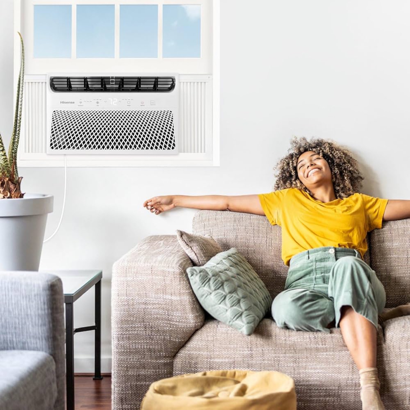 Hisense Window Air Conditioner - 44.5 lb