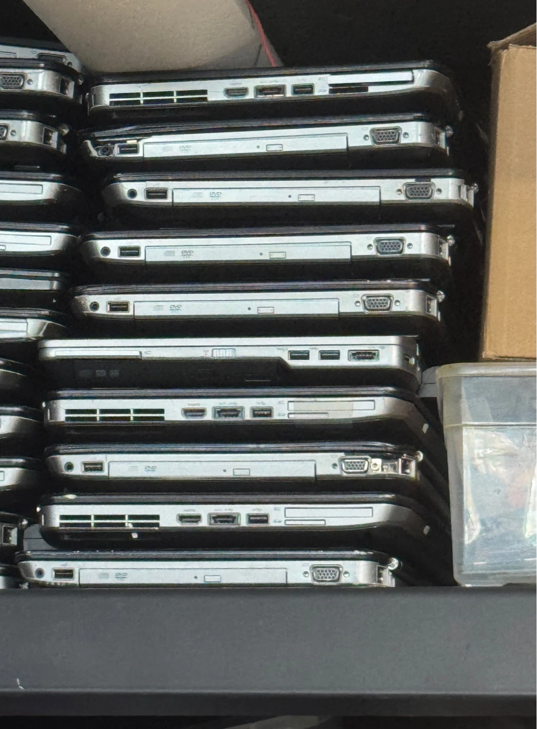 Laptop in bulk (10) pieces