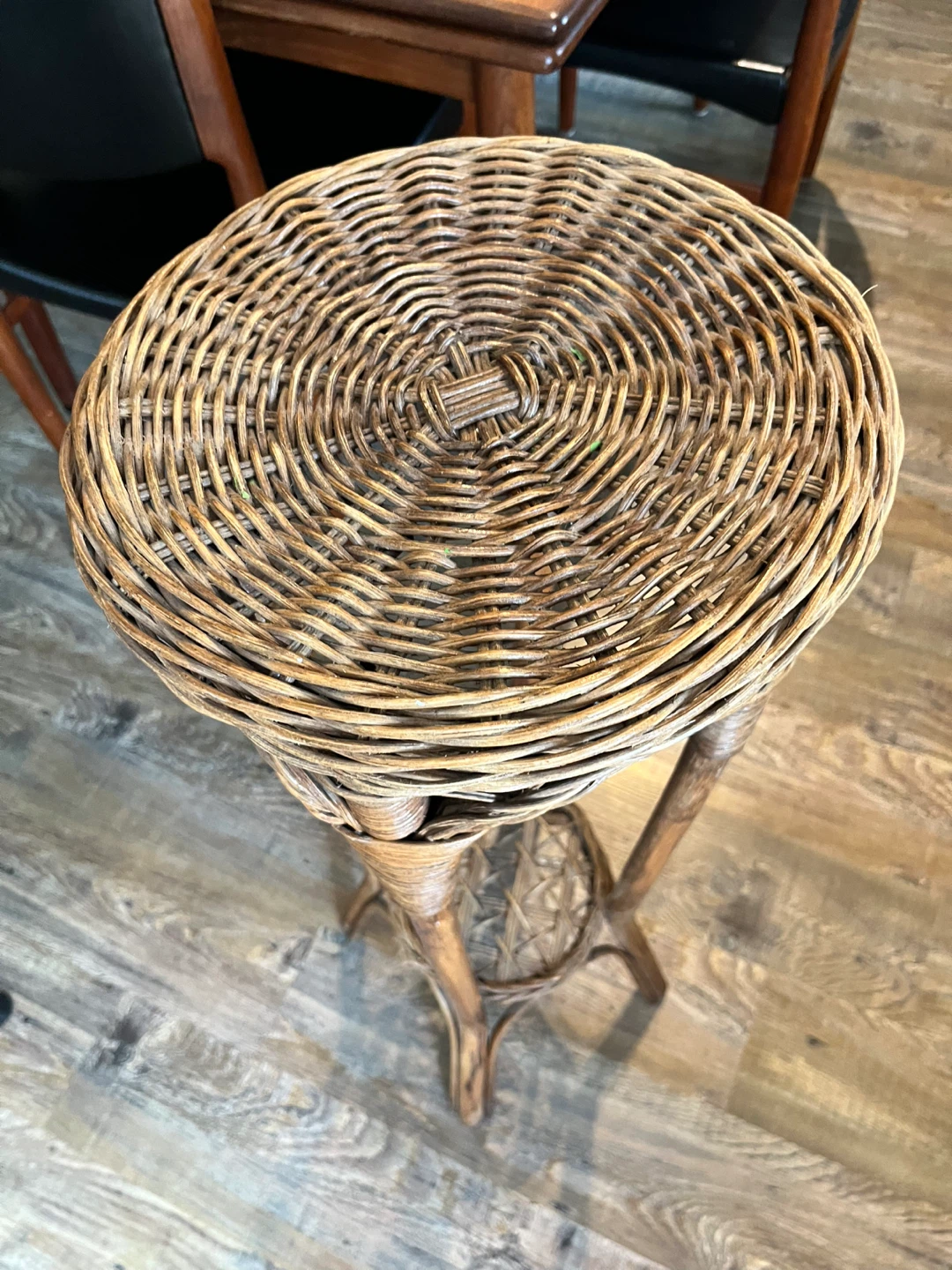 Vintage wicker plant stand - photo 2