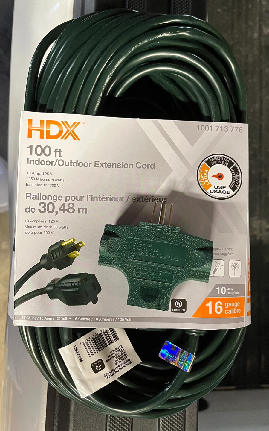 Brand New 100 Foot 16/3 Outdoor Extension Cord W/ Triple Outlet