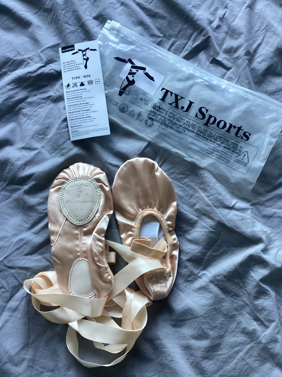 New kids Ballet Dance Shoes Size 8.5 toddler