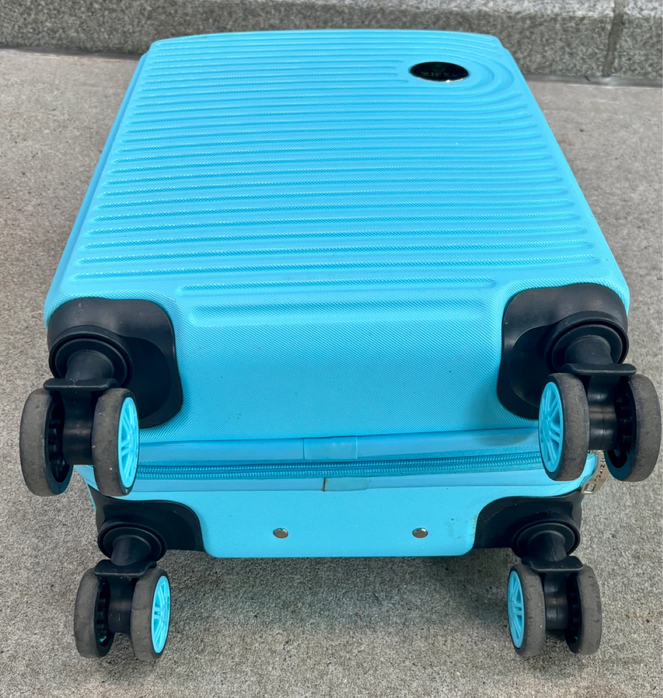 Zifel Blue Hardshell Spinner Carry-on Suitcase - photo 4