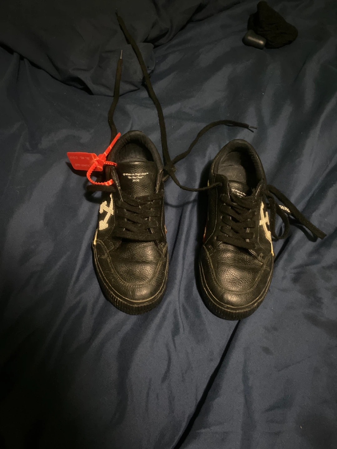 OFF-WHITE c/o Virgil Abloh black Low Top Sneakers W omen’s 6.5–7