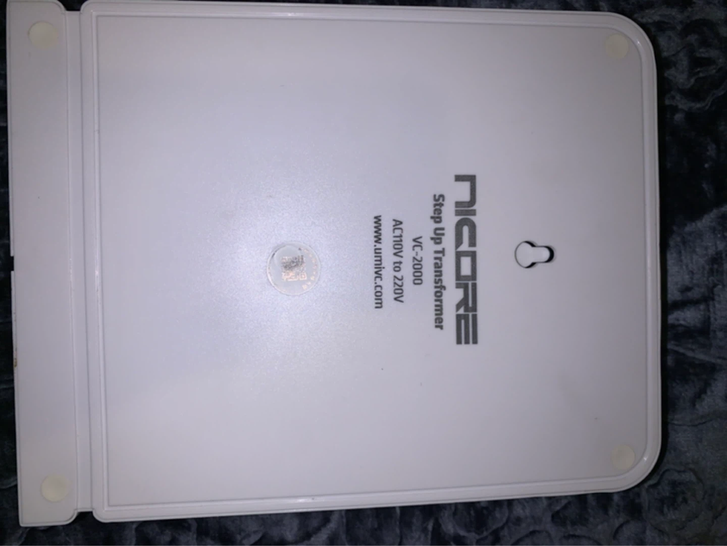 UMI VC-2000 Step Up Transformer - photo 2