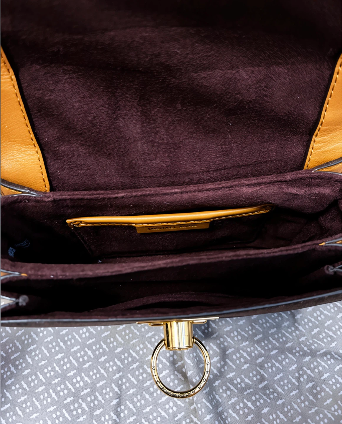 Michael Kors Hendrix Cross Body Bag - photo 3