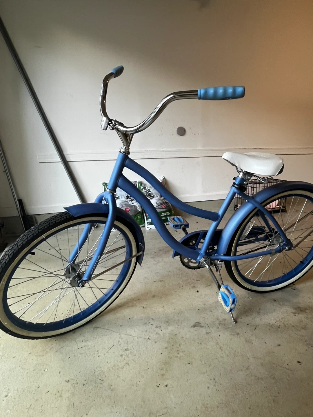 Blue Cranbrook Cruiser Bicycle - photo 2