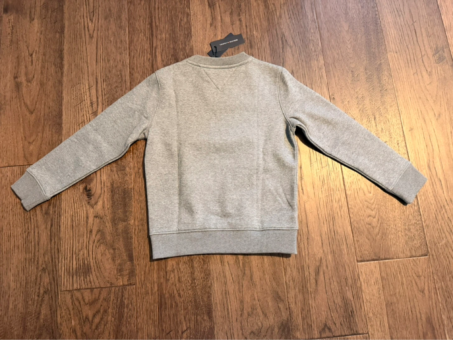 Brand New Tommy Hilfiger Grey Sweatshirt (size 6-7 kids) - photo 5