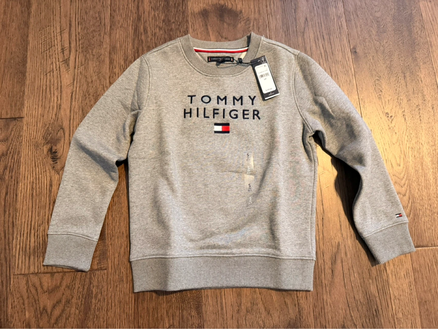 Brand New Tommy Hilfiger Grey Sweatshirt (size 6-7 kids)