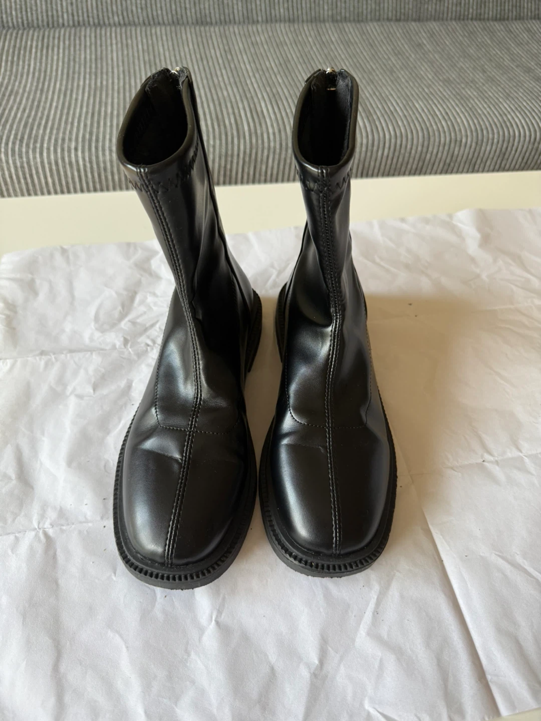 Black Zipper Boots - photo 2