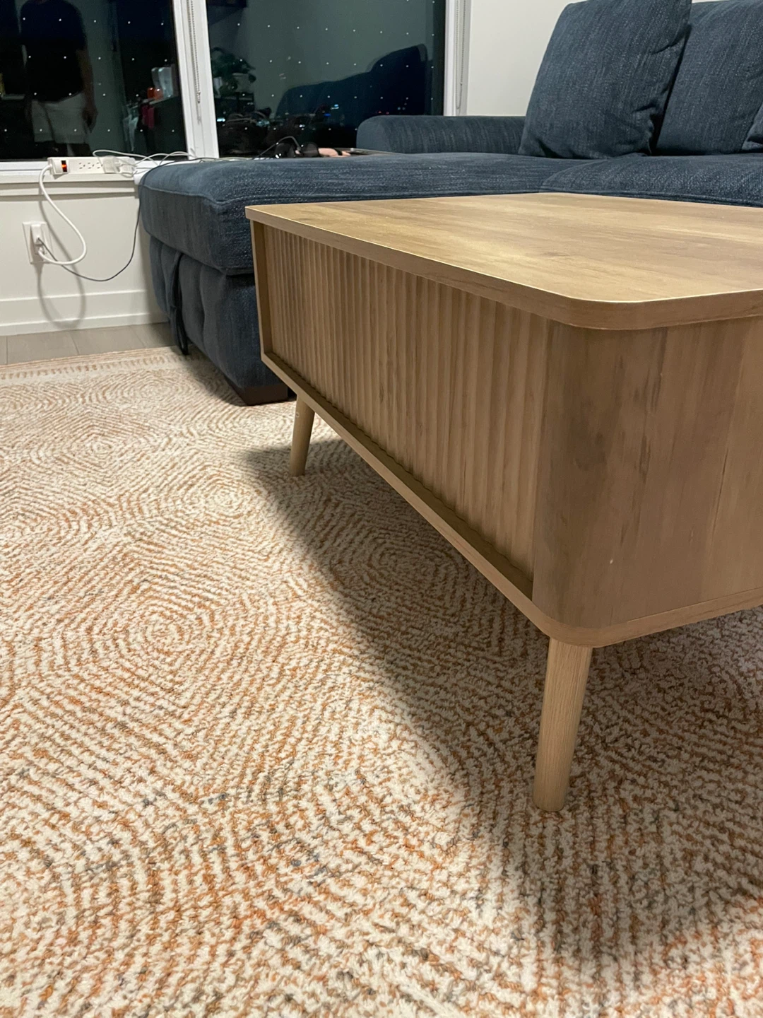 Lift-Top Coffee Table