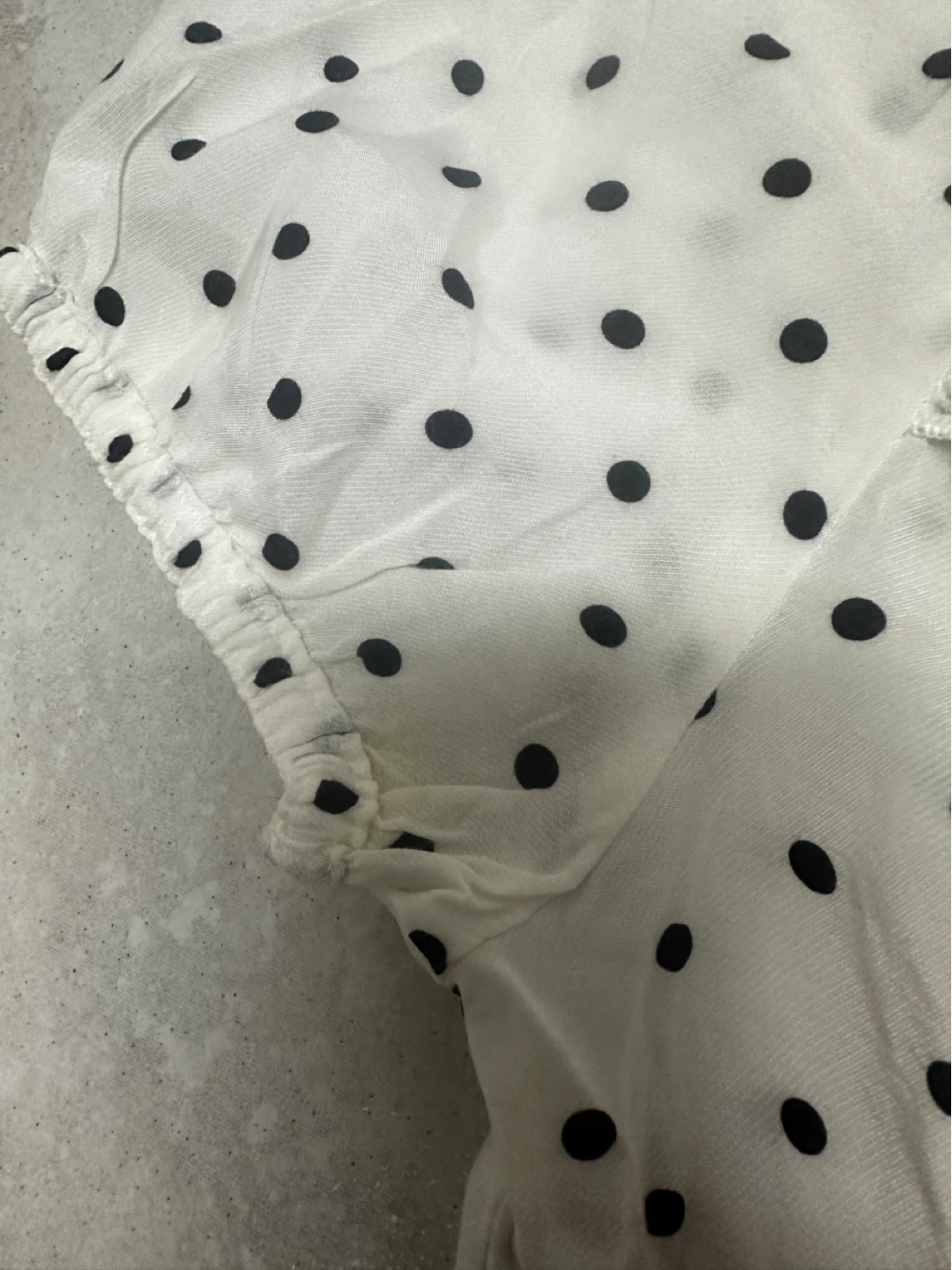 y2k Hollister Women's White Polka Dot Blouse - Size Medium - photo 4